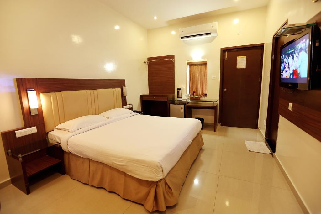 Hotel Swagath Grand Nagole Hyderabad Room photo